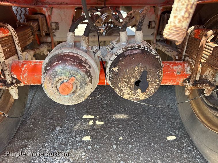 image for item EG6009 2007 Dragon Products Vacuum tank trailer