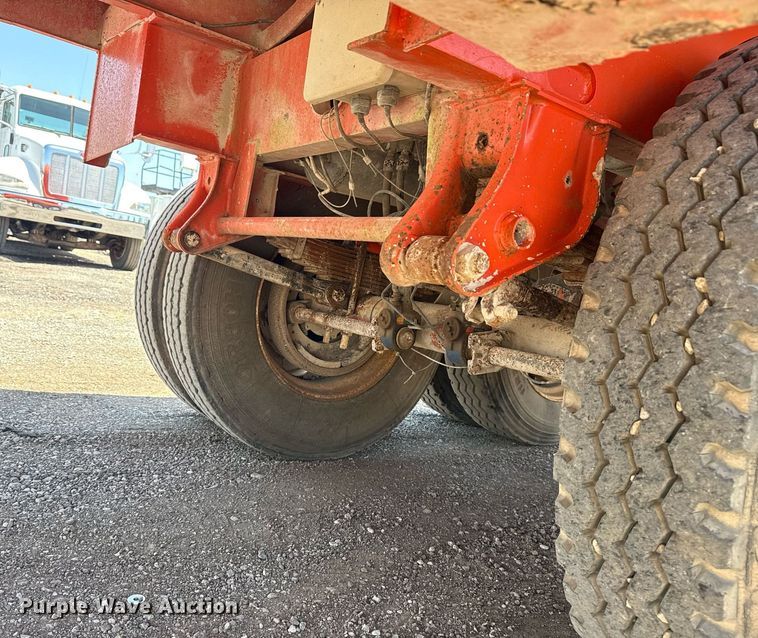 image for item EG6009 2007 Dragon Products Vacuum tank trailer