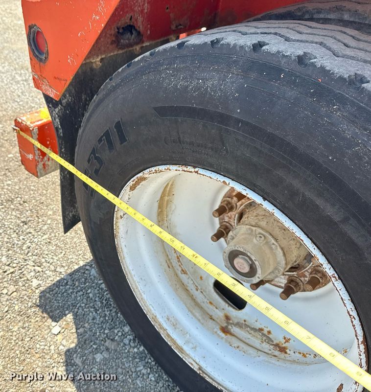 image for item EG6009 2007 Dragon Products Vacuum tank trailer