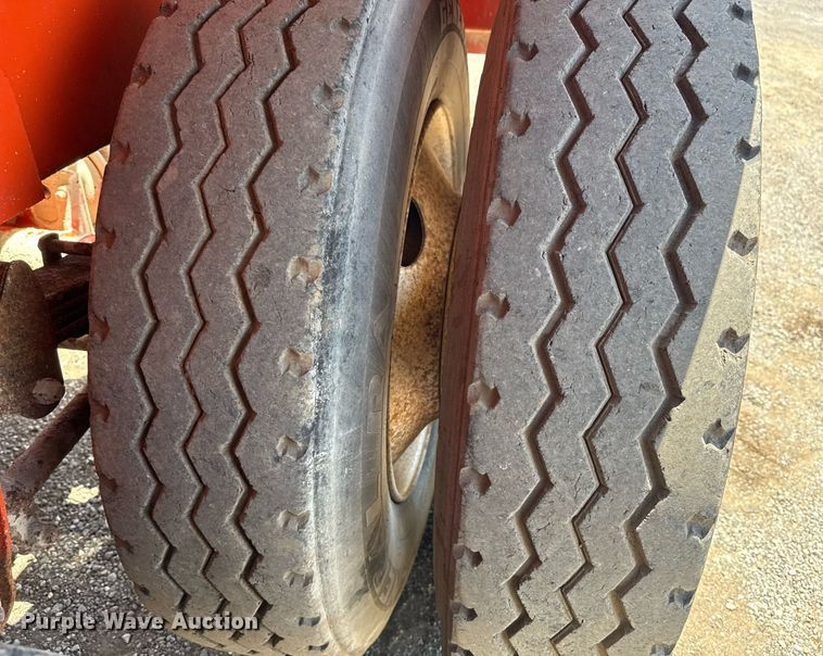 image for item EG6009 2007 Dragon Products Vacuum tank trailer