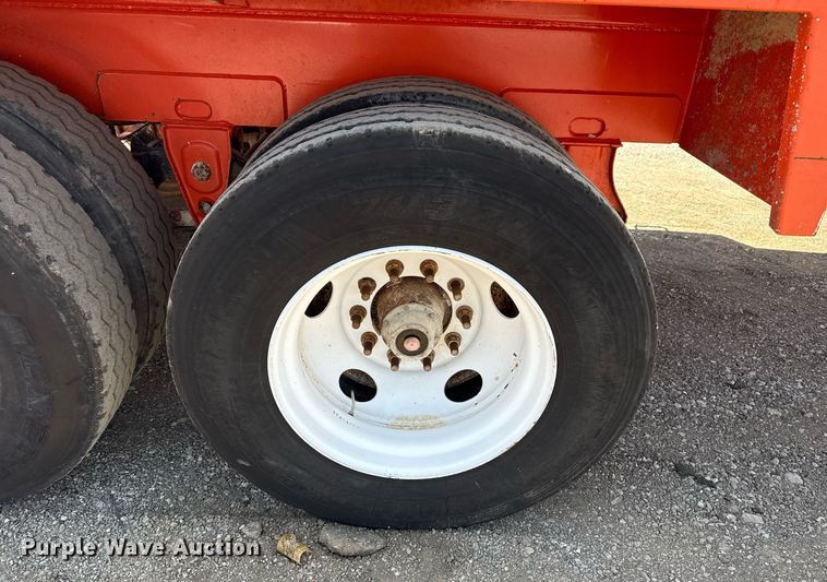 image for item EG6009 2007 Dragon Products Vacuum tank trailer