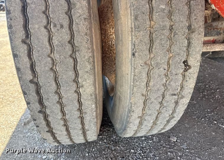 image for item EG6009 2007 Dragon Products Vacuum tank trailer