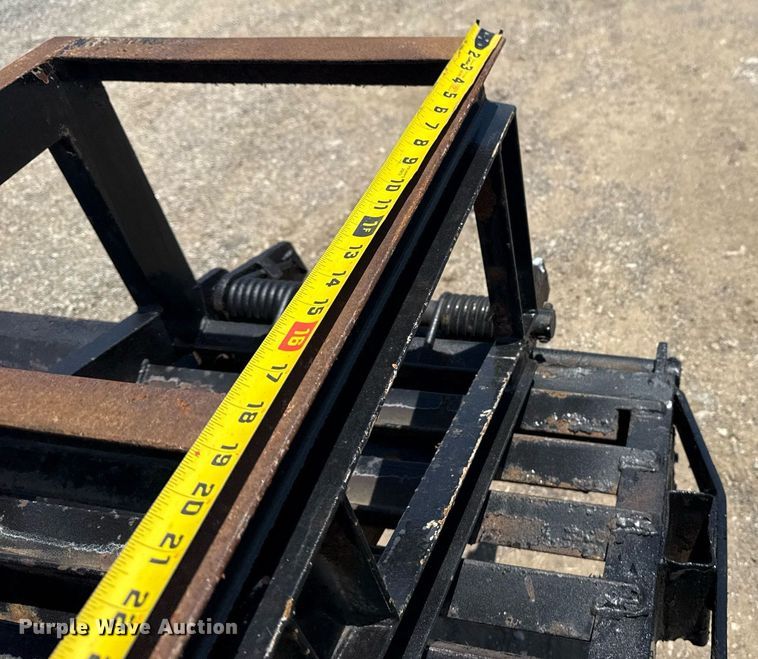 image for item EG6015 2013 Northern Repair & Welding drop deck equipment trailer