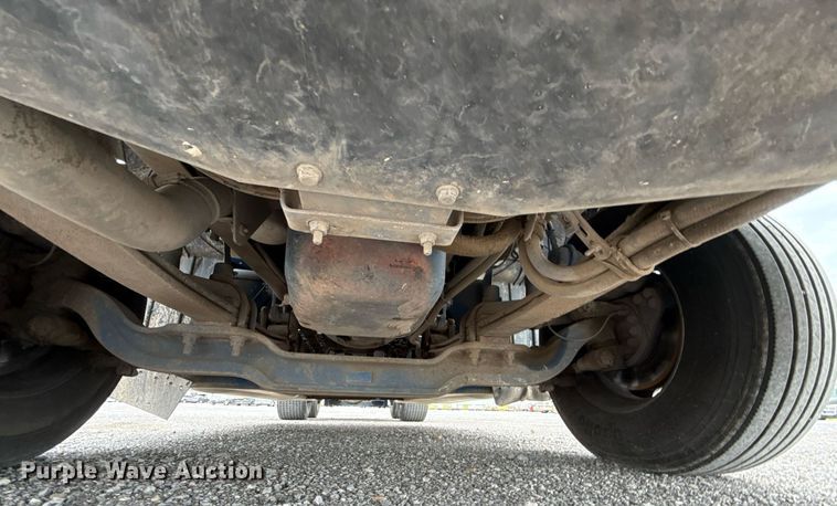 image for item EJ4614 2015 Mack CXU633 semi truck