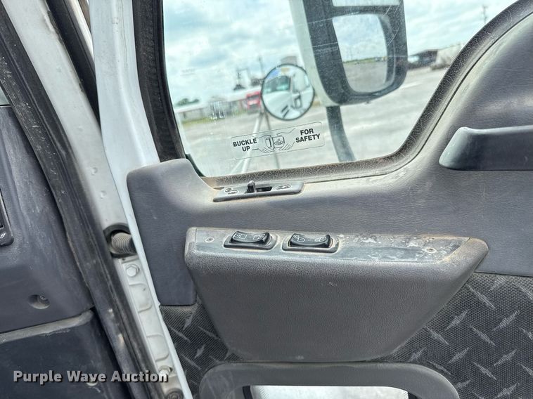 image for item EJ4614 2015 Mack CXU633 semi truck