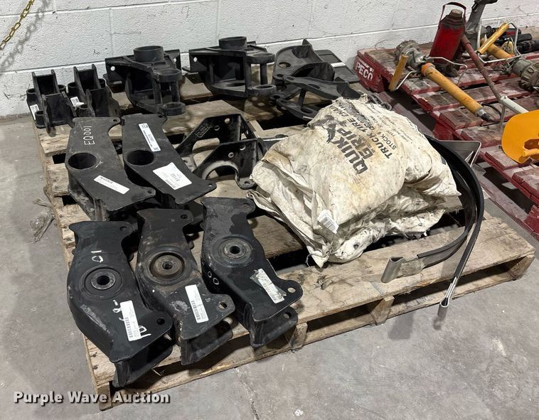 image for item EJ7597 Truck parts 