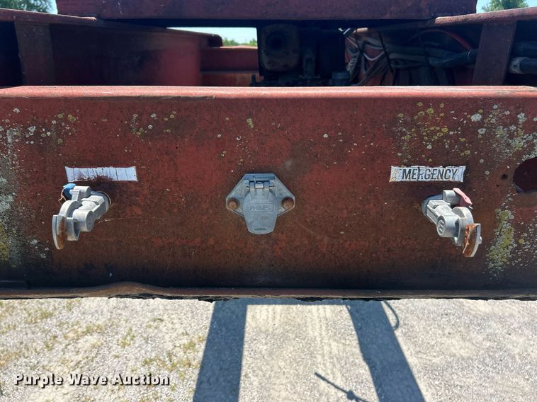 image for item EK8267 1992 Witzco Challenger RG-50 lowboy equipment trailer