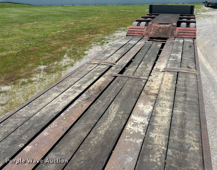 image for item EK8267 1992 Witzco Challenger RG-50 lowboy equipment trailer