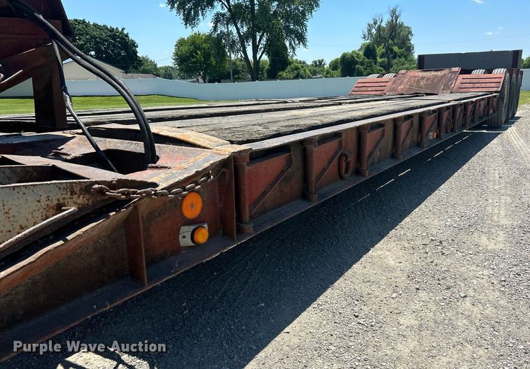 image for item EK8267 1992 Witzco Challenger RG-50 lowboy equipment trailer