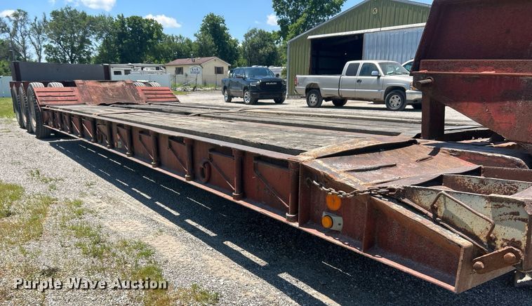 image for item EK8267 1992 Witzco Challenger RG-50 lowboy equipment trailer