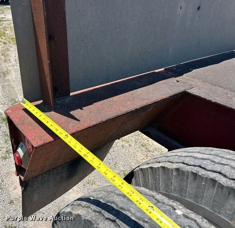 image for item EK8267 1992 Witzco Challenger RG-50 lowboy equipment trailer