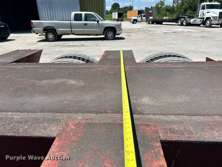 image for item EK8267 1992 Witzco Challenger RG-50 lowboy equipment trailer