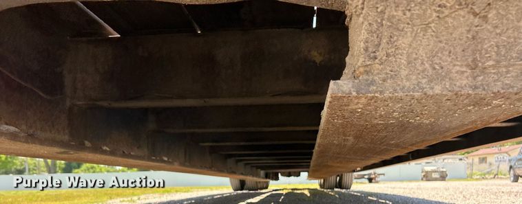 image for item EK8267 1992 Witzco Challenger RG-50 lowboy equipment trailer