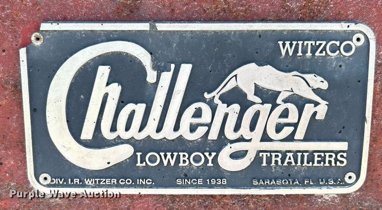 image for item EK8267 1992 Witzco Challenger RG-50 lowboy equipment trailer