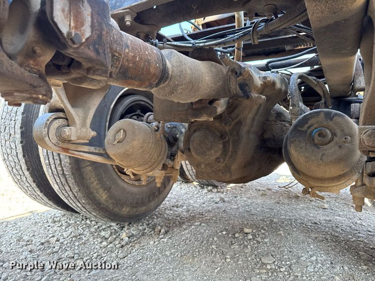 image for item EM2110 1992 Freightliner USF-1E semi truck