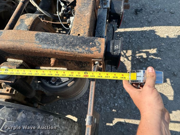 image for item EM2110 1992 Freightliner USF-1E semi truck