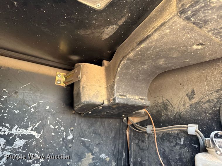 image for item EM2110 1992 Freightliner USF-1E semi truck