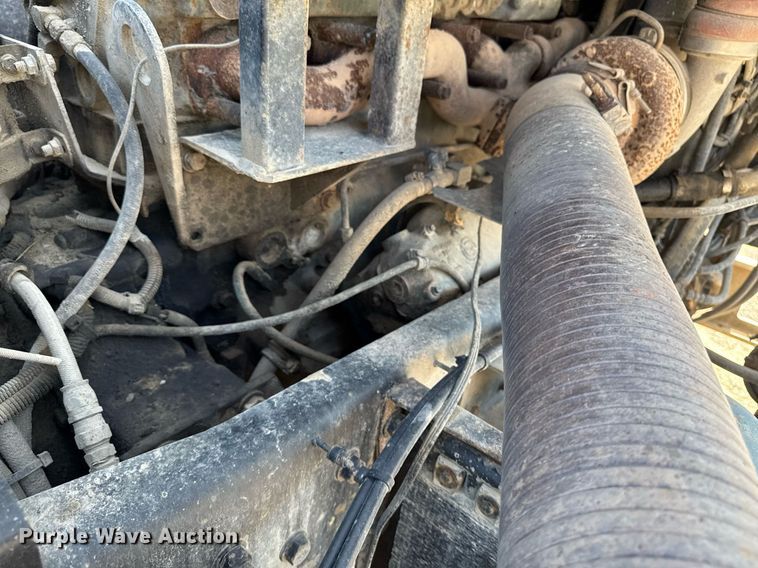 image for item EM2110 1992 Freightliner USF-1E semi truck