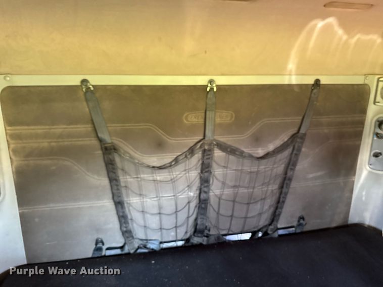 image for item EM2112 2005 Freightliner Columbia semi truck