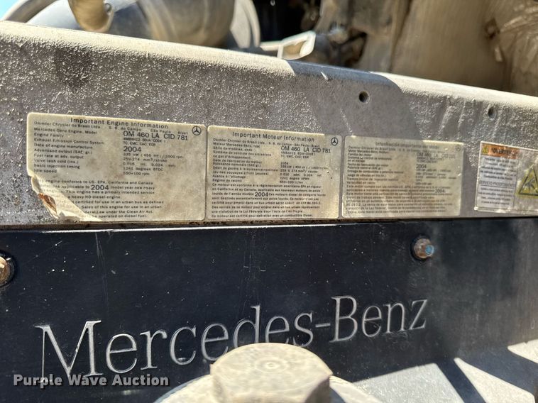 image for item EM2112 2005 Freightliner Columbia semi truck