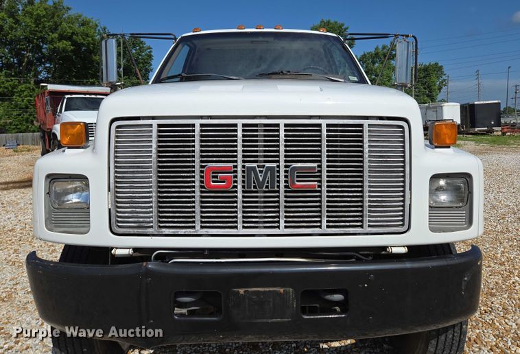 image for item EN2011 1990 GMC TopKick truck cab and chassis