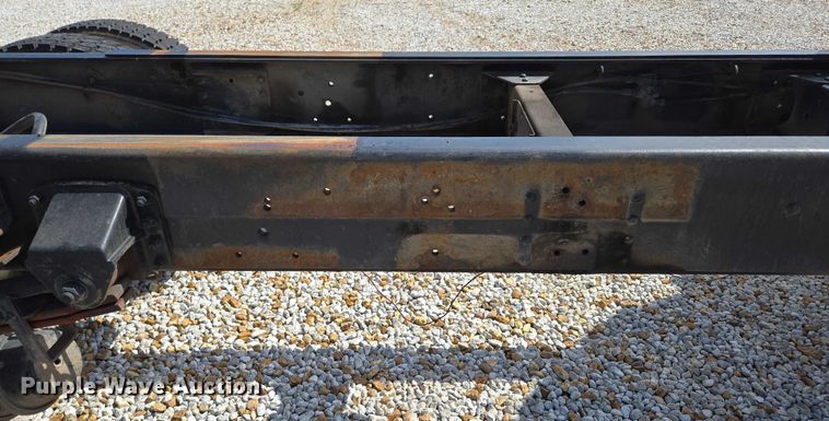 image for item EN2011 1990 GMC TopKick truck cab and chassis