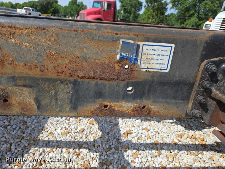 image for item EN2011 1990 GMC TopKick truck cab and chassis