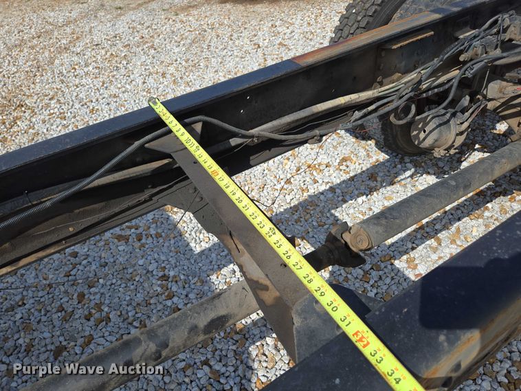 image for item EN2011 1990 GMC TopKick truck cab and chassis