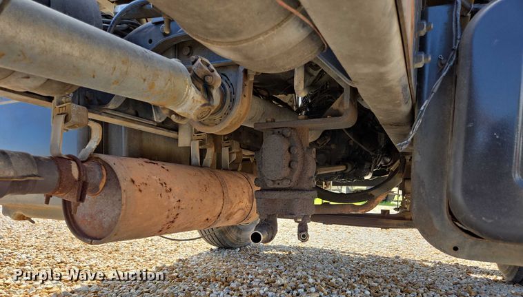 image for item EN2011 1990 GMC TopKick truck cab and chassis