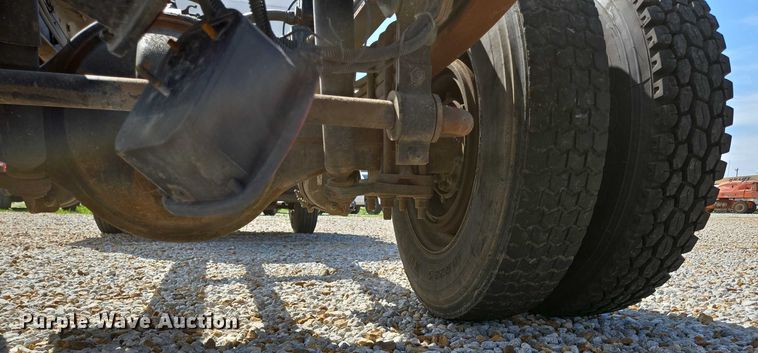 image for item EN2011 1990 GMC TopKick truck cab and chassis