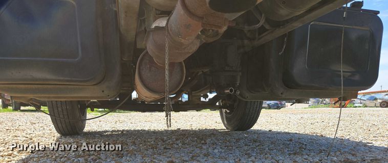 image for item EN2011 1990 GMC TopKick truck cab and chassis