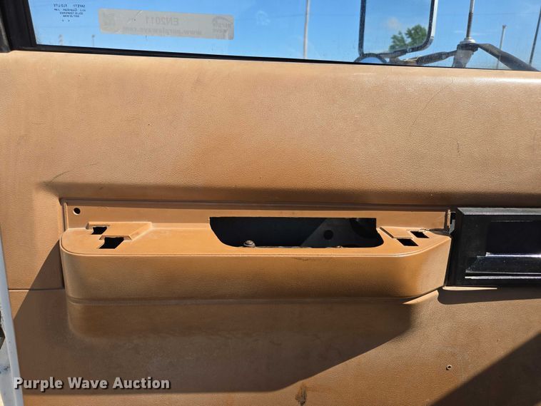 image for item EN2011 1990 GMC TopKick truck cab and chassis