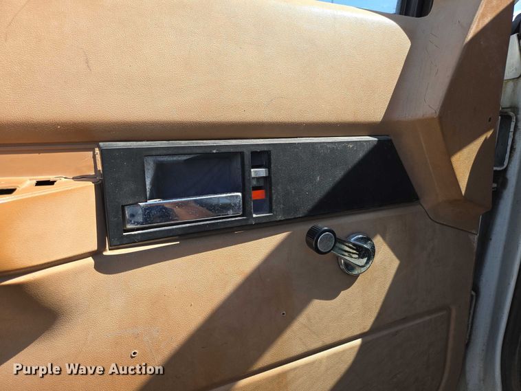 image for item EN2011 1990 GMC TopKick truck cab and chassis