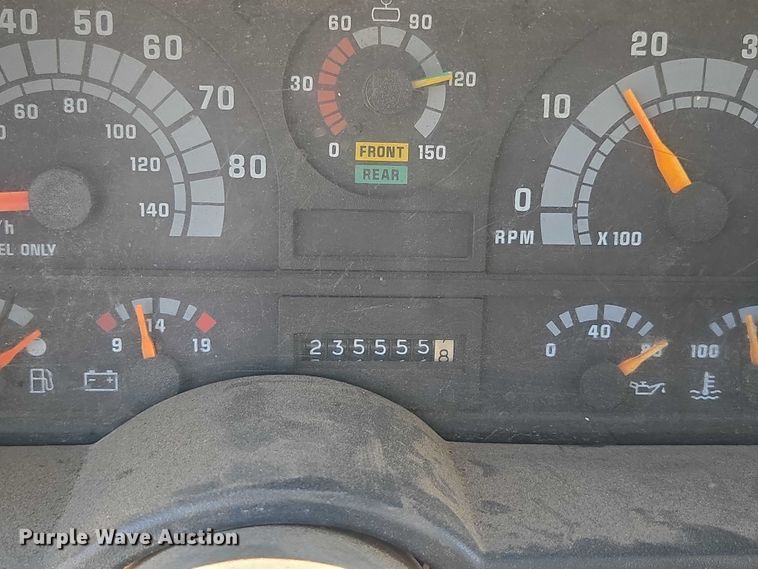 image for item EN2011 1990 GMC TopKick truck cab and chassis