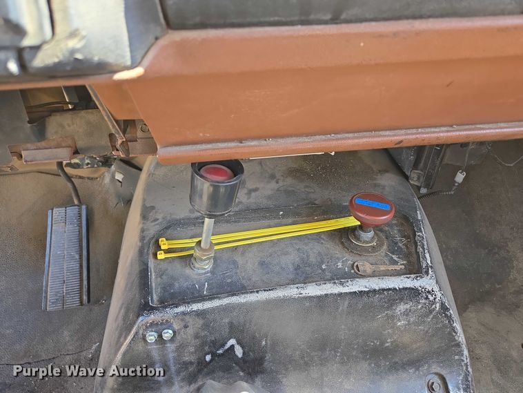 image for item EN2011 1990 GMC TopKick truck cab and chassis