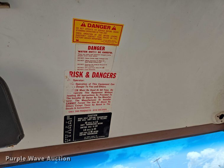 image for item EN2011 1990 GMC TopKick truck cab and chassis