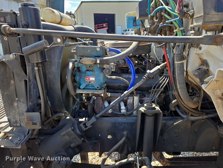 image for item EN2011 1990 GMC TopKick truck cab and chassis