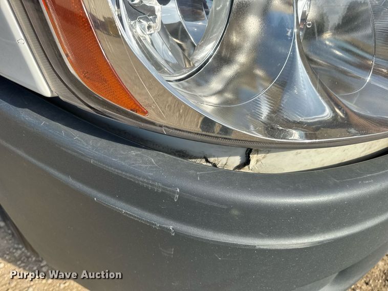 image for item EN4632 2014 Freightliner Cascadia 113 semi truck