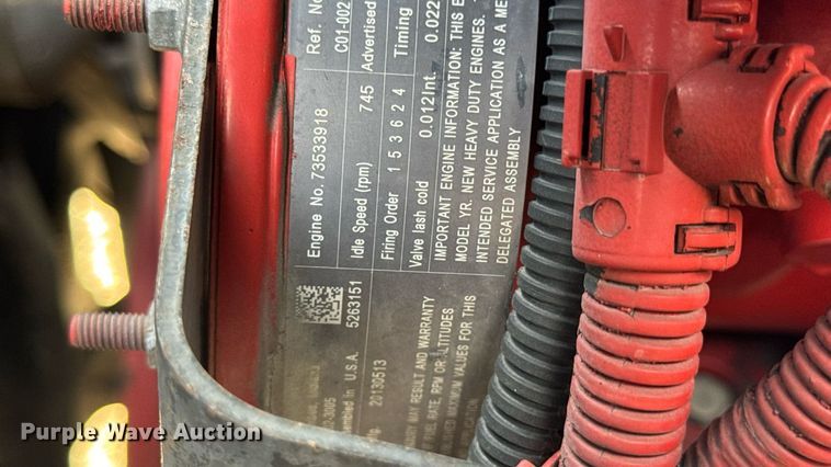 image for item EN4633 2014 Freightliner Business Class M2 semi truck