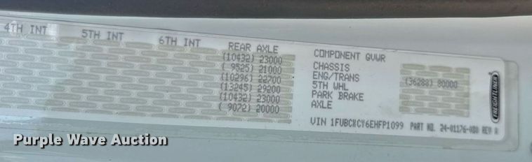 image for item EN4633 2014 Freightliner Business Class M2 semi truck