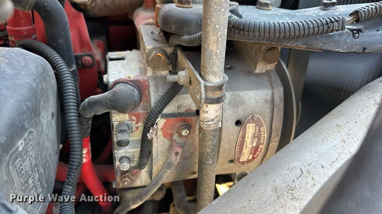 image for item EN4634 2015 Freightliner Business Class M2 semi truck