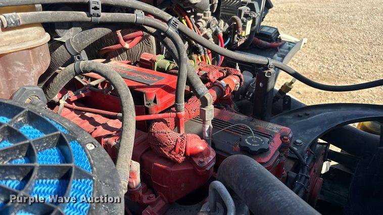 image for item EN4634 2015 Freightliner Business Class M2 semi truck