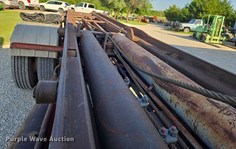 image for item EN8166 1989 Ford L9000 roll-off container truck