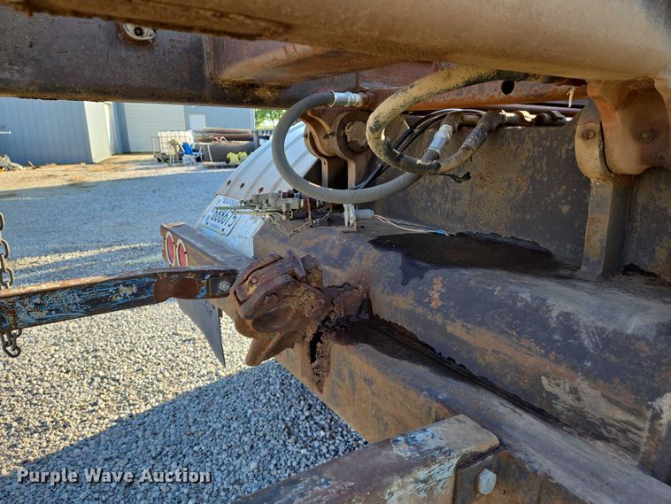 image for item EN8166 1989 Ford L9000 roll-off container truck