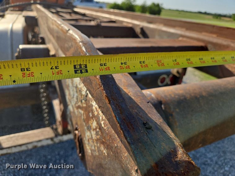 image for item EN8166 1989 Ford L9000 roll-off container truck