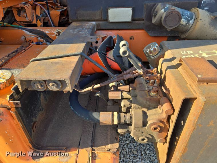 image for item EN8166 1989 Ford L9000 roll-off container truck