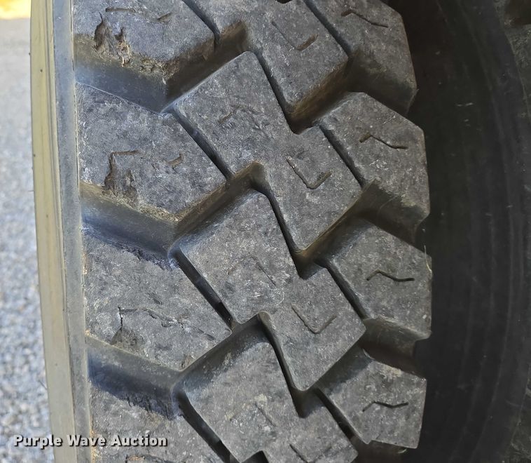 image for item EN8166 1989 Ford L9000 roll-off container truck