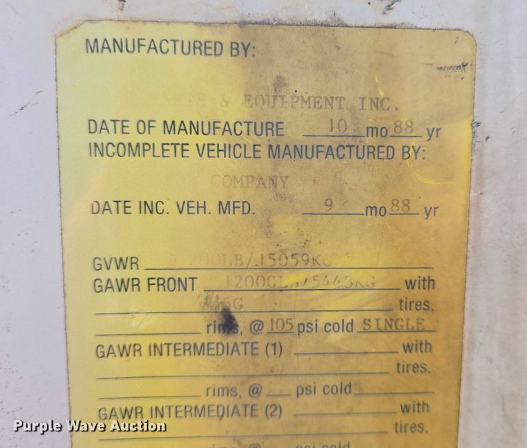 image for item EN8166 1989 Ford L9000 roll-off container truck