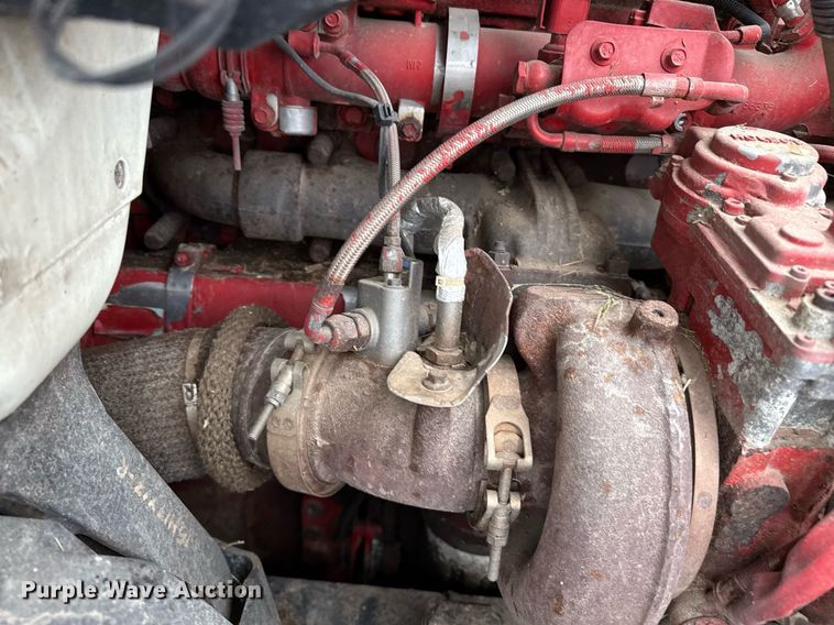 image for item EQ4929 2017 International Prostar semi truck