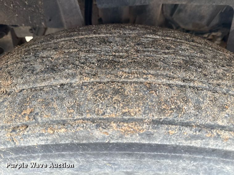 image for item EQ4929 2017 International Prostar semi truck